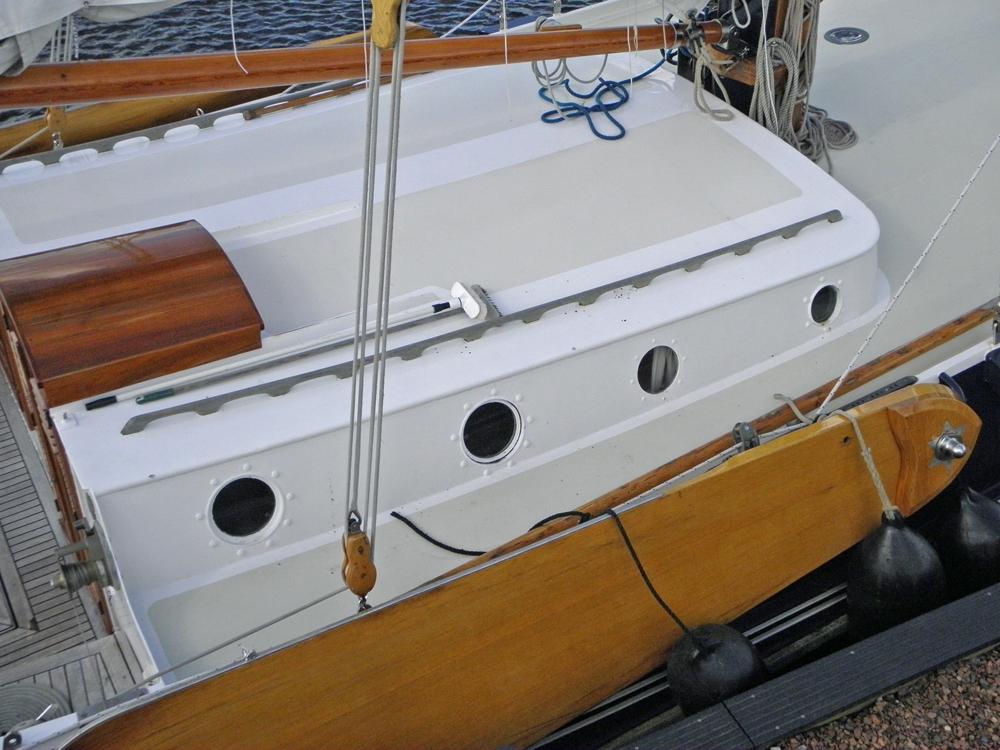 picture Deck equipment